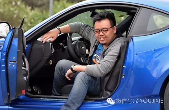 老顽童们一起开心快乐,老顽童们快乐生活