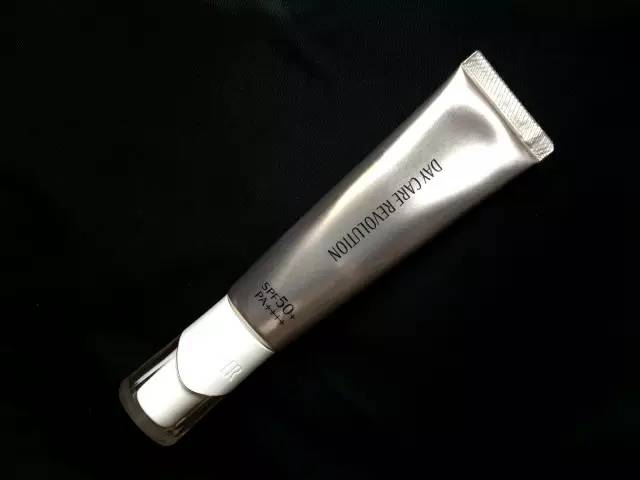 必买的十款防晒霜,推荐几款比较好用的防晒霜