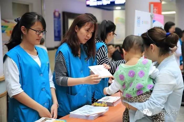 吃美林还是泰诺林？让孩子不“吃错药”，听听儿中心专家建议