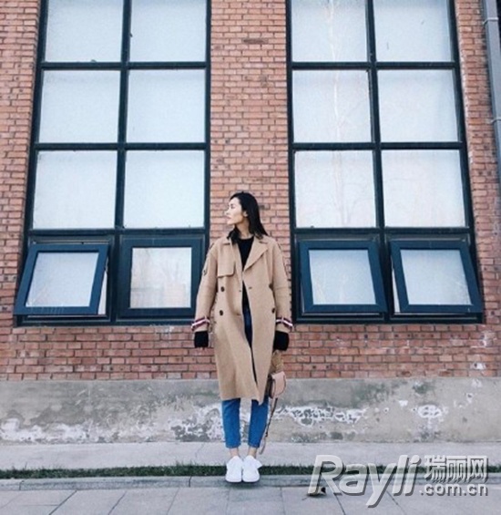 又到小长假,快点跟明星们学学能制霸朋友圈的旅拍秘籍吧!