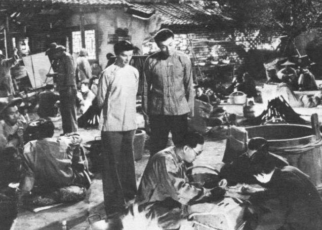 《龙种》：惊得你灵魂出窍，这才是真正的“抗日神剧”