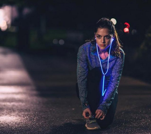 跑步不穿运动装备,跑步不穿气垫鞋