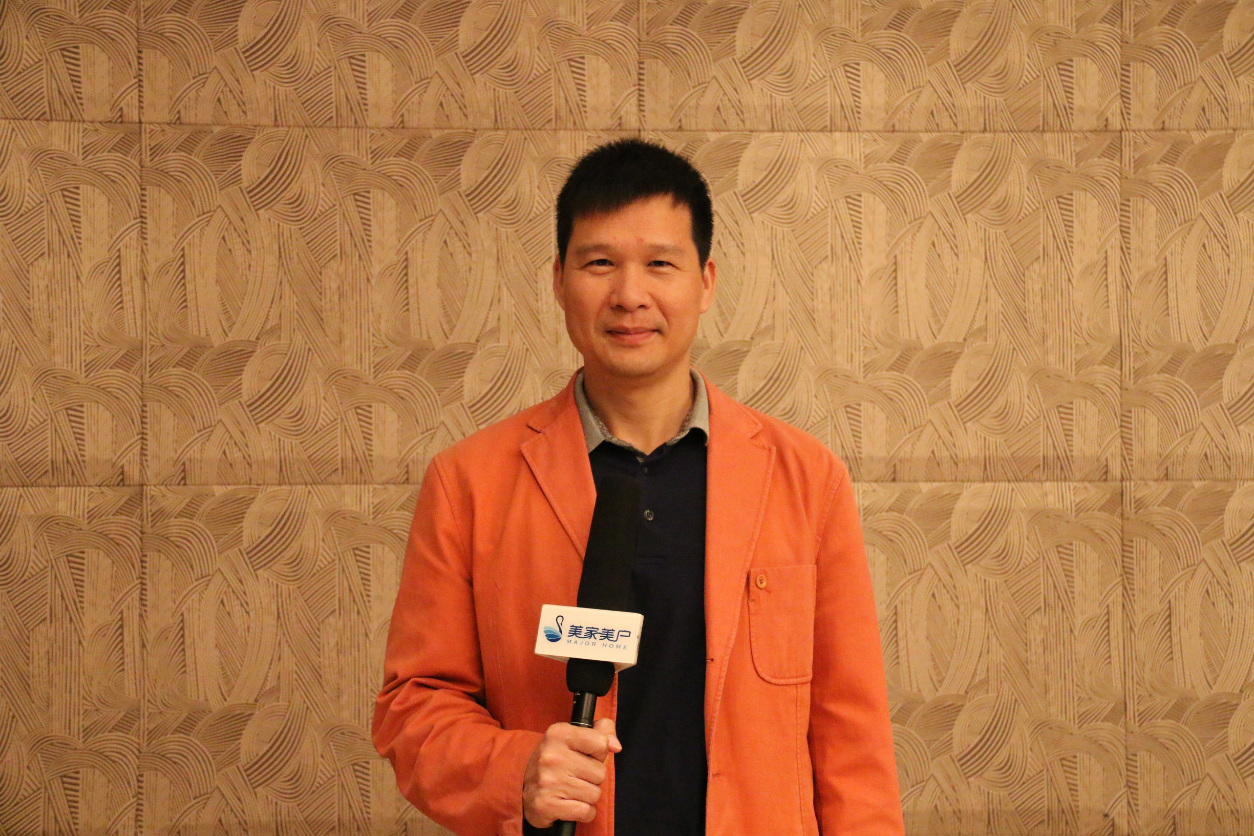 立足东升，开创中国门业新模式——访中国·东升门业最“牛”掌门