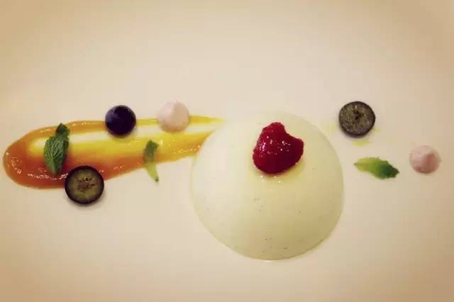 MixcTime丨如何花不到四十软妹币，在一家腔调西餐吃到