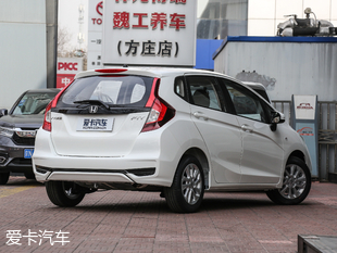 四款适合城市通勤的小型车推荐,小型车推荐轻巧便捷适合城市通勤