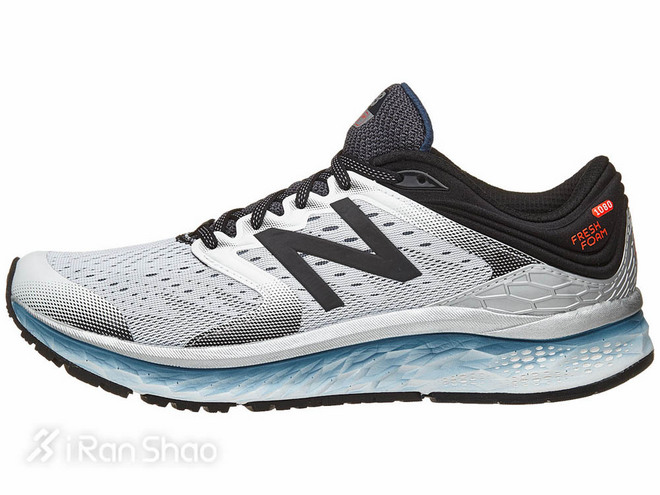 耐克亚瑟士联名跑鞋,一周运动新品春日跑鞋打响技术战