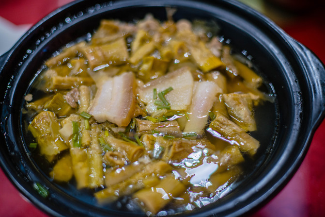 杞诲鏃呰,杞诲鍑鸿