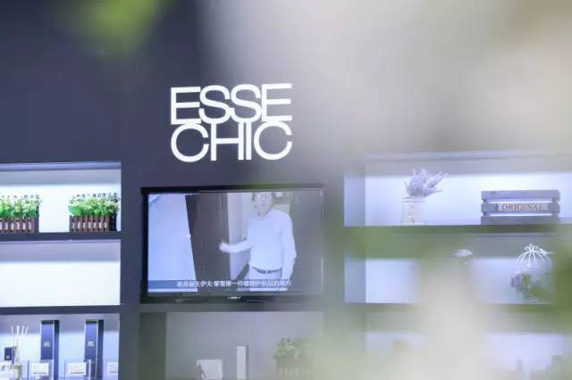 “新轻奢”时代来临：大牌们正尴尬呢，ESSE CHIC来了！