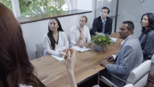 你可能不会买，但还有3亿人在乎它