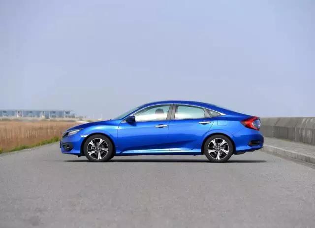 思域1.0试驾视频,思域19款1.0