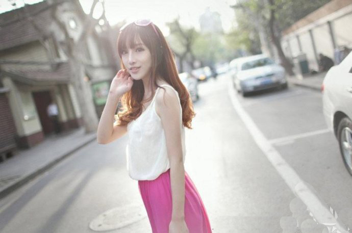 怎么在微信里使用qq,如何在qq和女生聊天