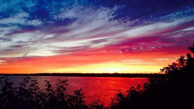 自带饭锅走遍60多个国家的他，在成都给了四海之友一个家