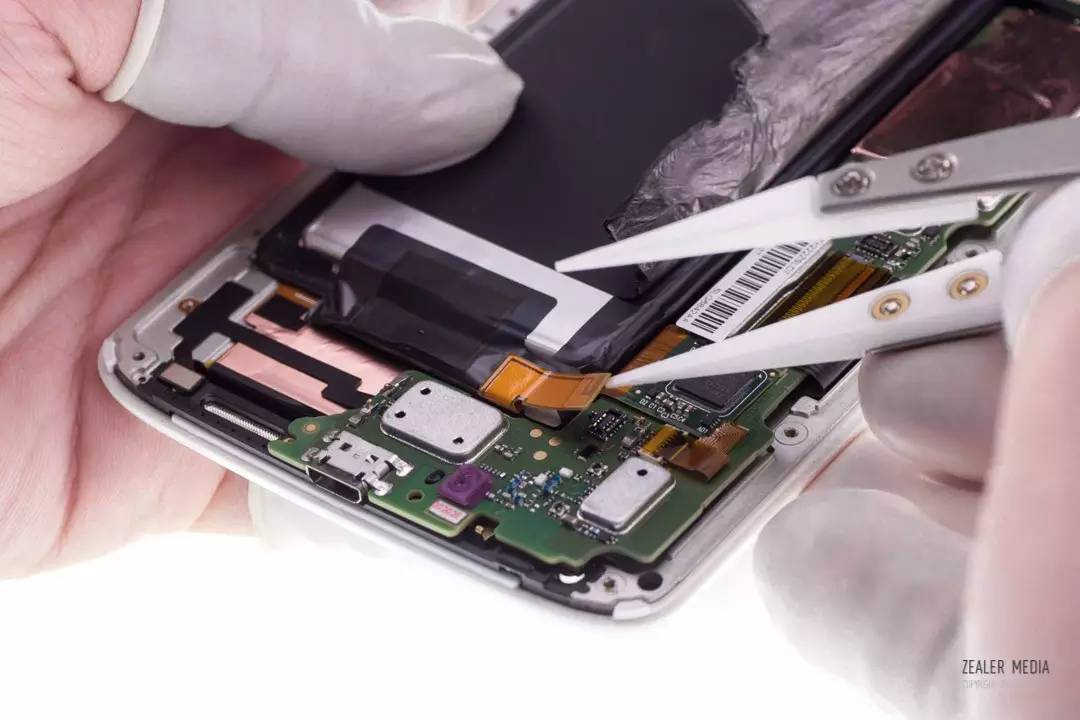 motox一代拆解,motox极耐摔吗