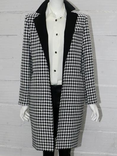 腊七腊八、冻掉下巴！寒意未减，喝碗腊八粥！千鸟格毛呢外套走起