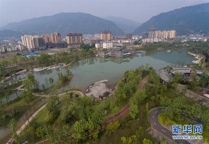 天空之眼瞰贵州梵净山,天空之眼瞰七彩盐湖
