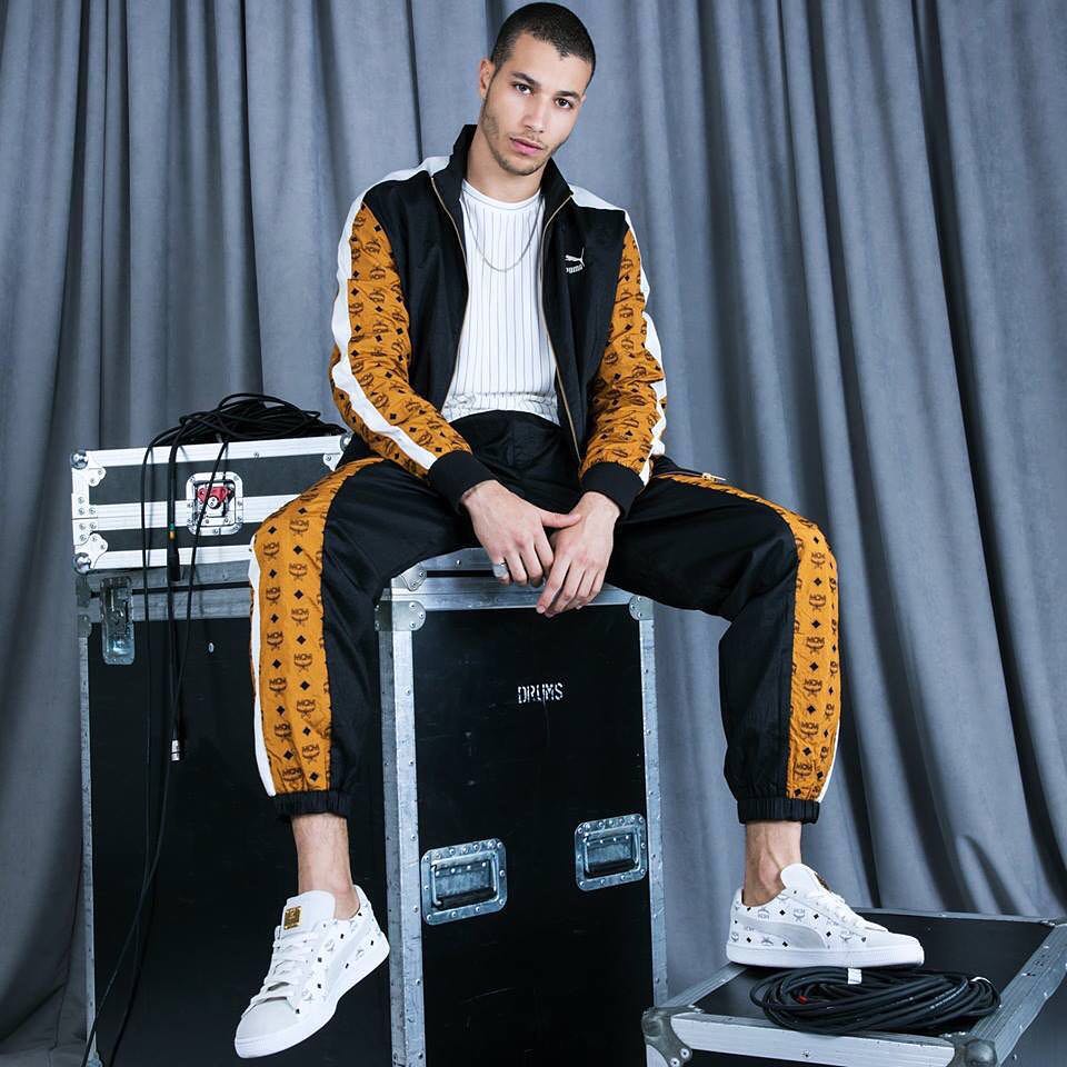 puma新款联名限量黄色,puma最新联名