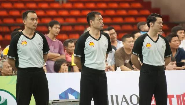 2016—2017赛季CBA骨干裁判培训,广东省五人行!