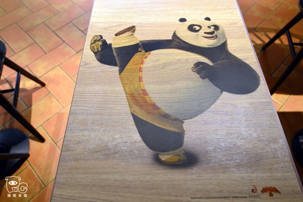 为饭桶正名，功夫熊猫攻占”K记饭桶趴“