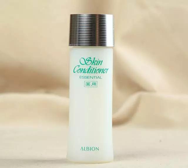 爽肤水哪种好用又保湿,哪款爽肤水保湿效果好用