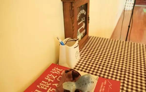 90后妹子花1万元改造出租房 (90后出租房改造图)