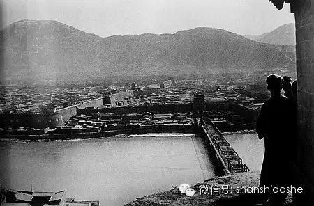 王洛宾在达坂城,达坂城王洛宾公园