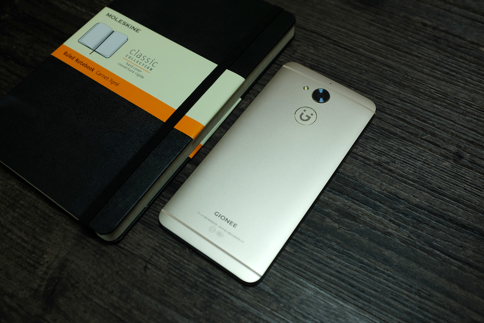 金立s6prom6m6plus,金属光感超强的手机