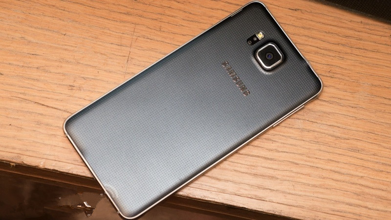 S6出来前，它是三星手机颜值担当，比同iPhone6更薄、小