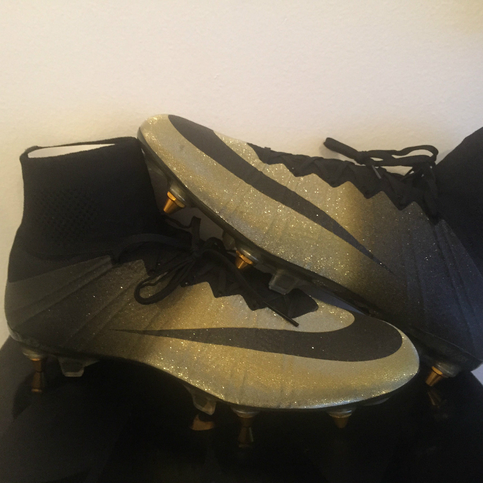 足球鞋nike传奇系列,耐克刺客cr7足球鞋推荐