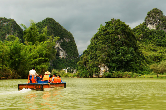 巴马世界旅居圣地,广西巴马长寿圣殿图片