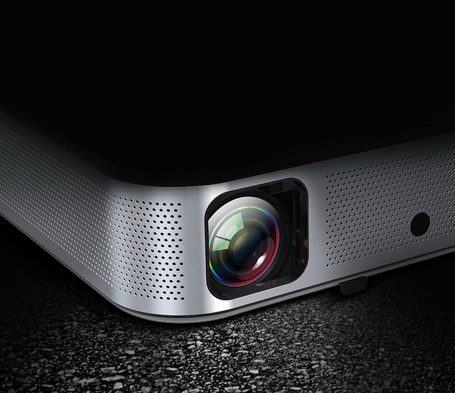 坚果投影仪哪款流明最高,哪种投影效果好极米和坚果