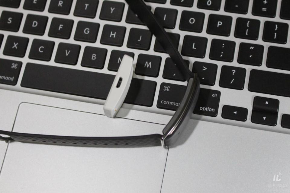 智能手环玩王者荣耀,华为畅玩a1手环