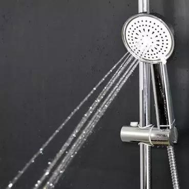 你家花洒是暗装的吗,你家的花洒