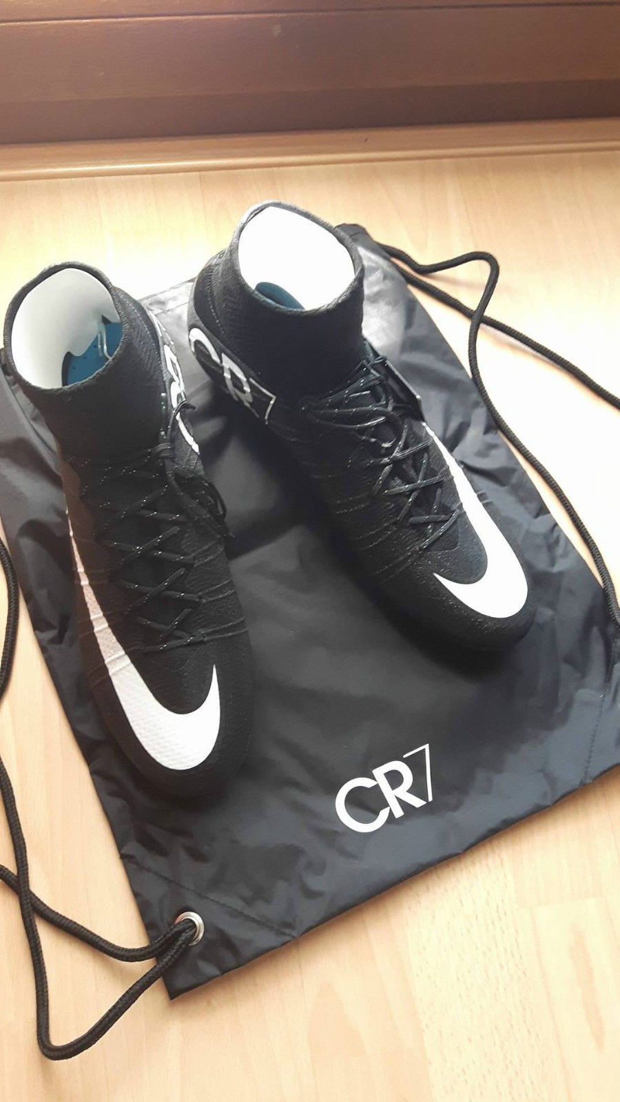 足球鞋nike传奇系列,耐克刺客cr7足球鞋推荐