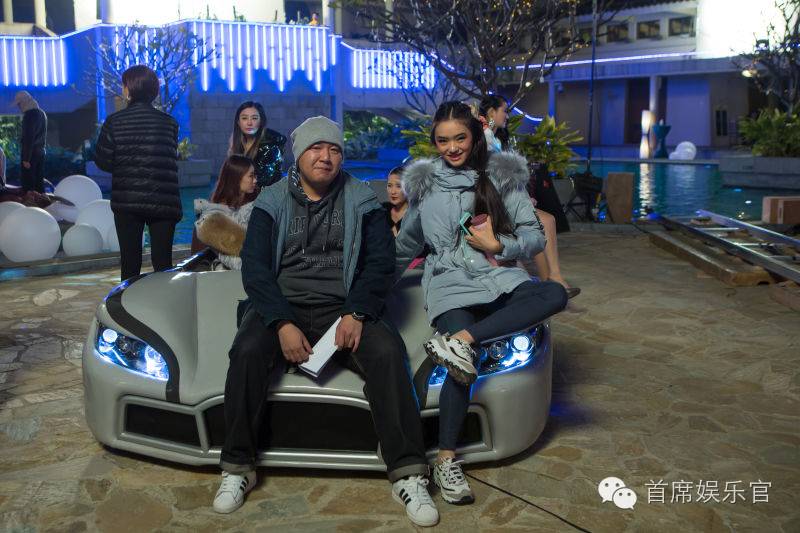 周星驰采访美人鱼,周星驰采访朱丹央视