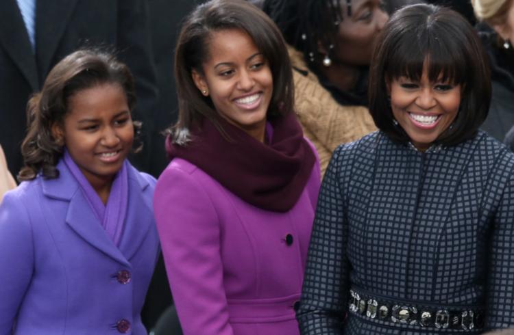 你今天还在爆买的大牌包包、鞋子，其实在国外已经关店倒闭了