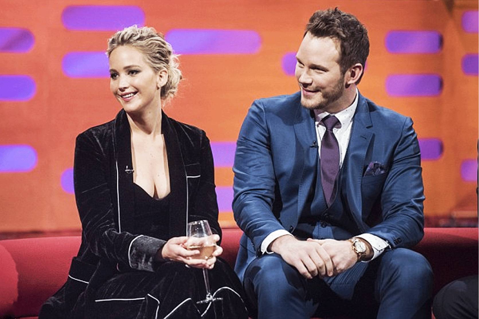 聊八卦看街拍｜敢于全素颜才是真女神！「11.28-12.4」