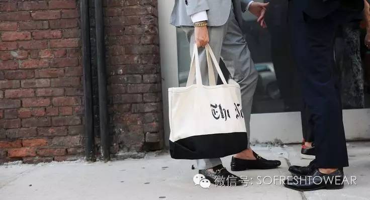 傲娇|老子背的这只包，谁敢说它不时髦