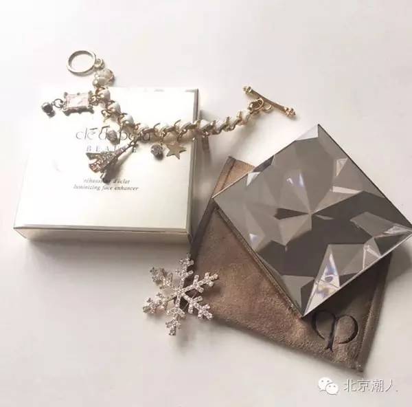 这些美好的彩妆，请给我来十箱