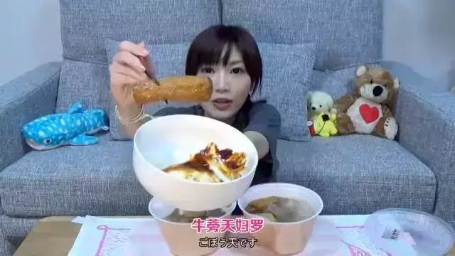 这么可爱的大胃王你见过么？