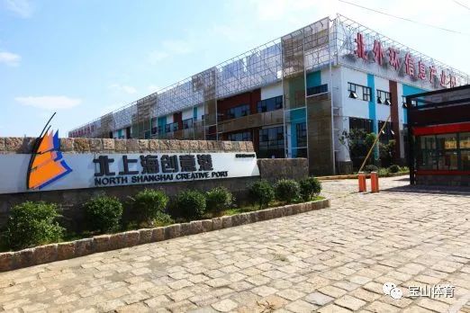 综合体育场改造足球场缩影,老厂房改游乐场