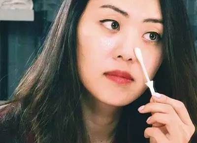 去角质保湿最好方法,去角质清洁控油