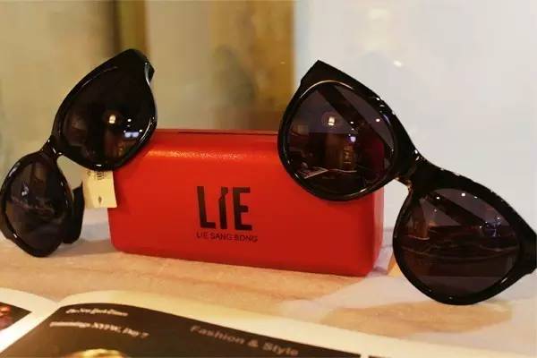 春夏必备墨镜品牌有哪些,韩国墨镜品牌明星同款