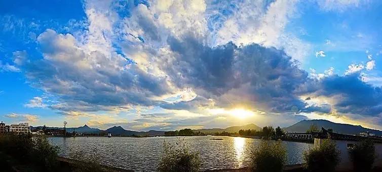 丽*青江**旅：愿你的颠沛流离，终将被妥善安放