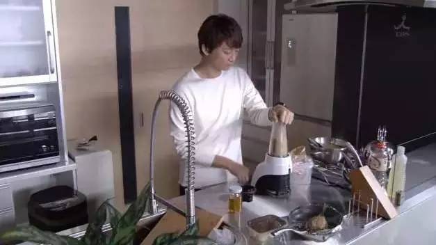 新中产三大宝始祖鸟,中产阶级三大宝