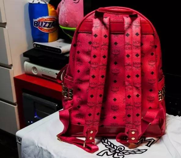 新款mcm双肩包樱花粉,剁手党好物分享