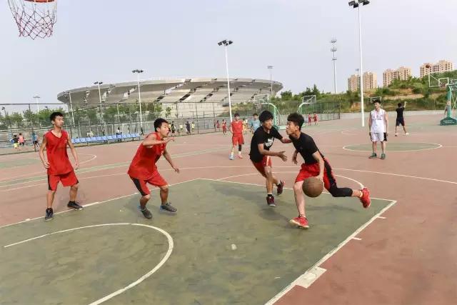 威海文登鸟巢体育馆,文登露天体育馆