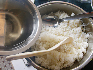 快！拿个大点的盆子，接住我的口水！