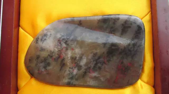 鍗氶泤鐭宠僵,鍗氶泤杞╁灞辩煶