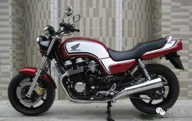 本田cb750老款摩托,honda摩托cb750评测