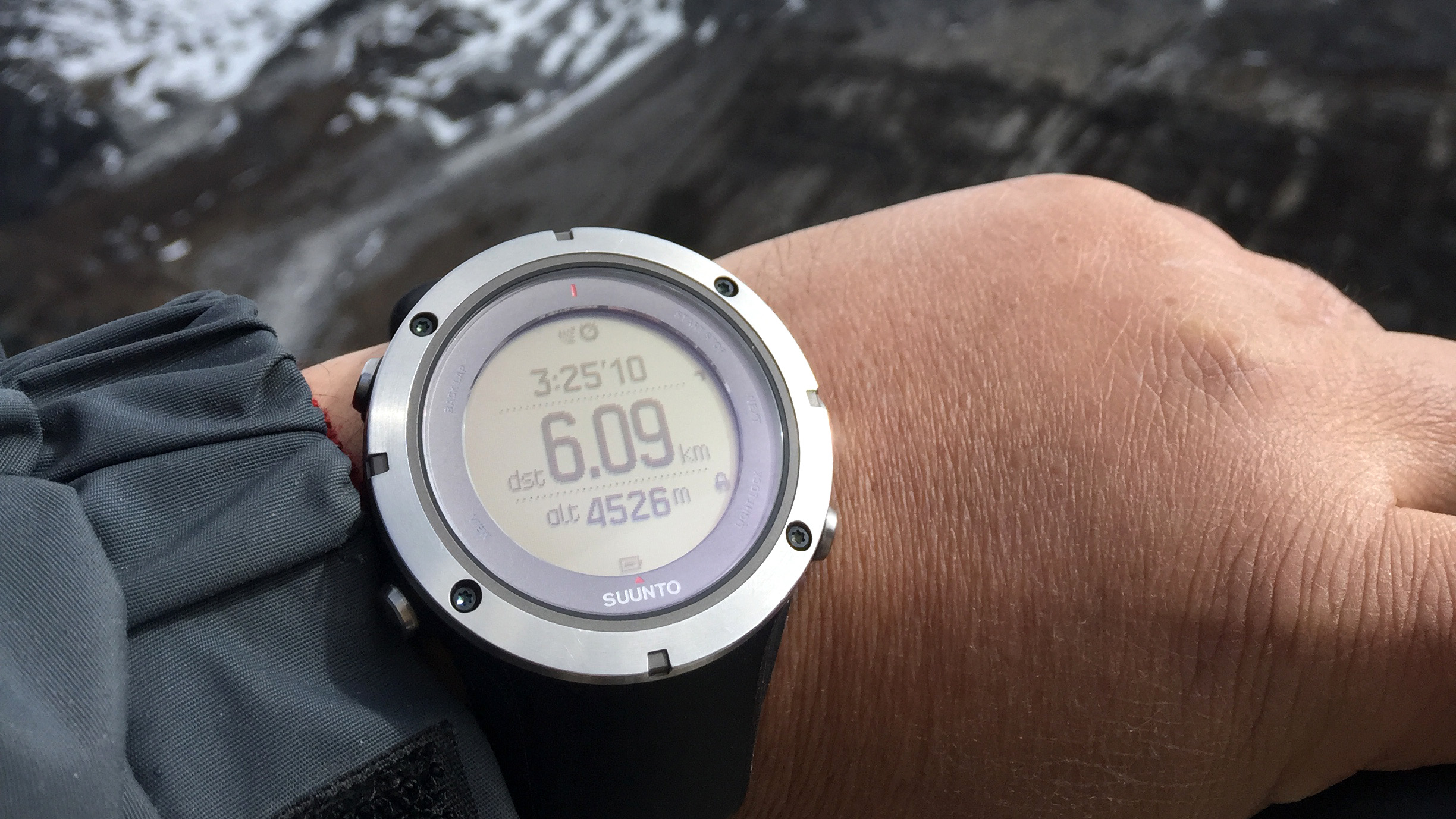 西部旅游必备物品清单 (国外旅游必备的装备)